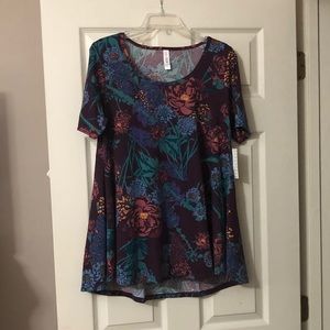 BNWT Lularoe Perfect T Small